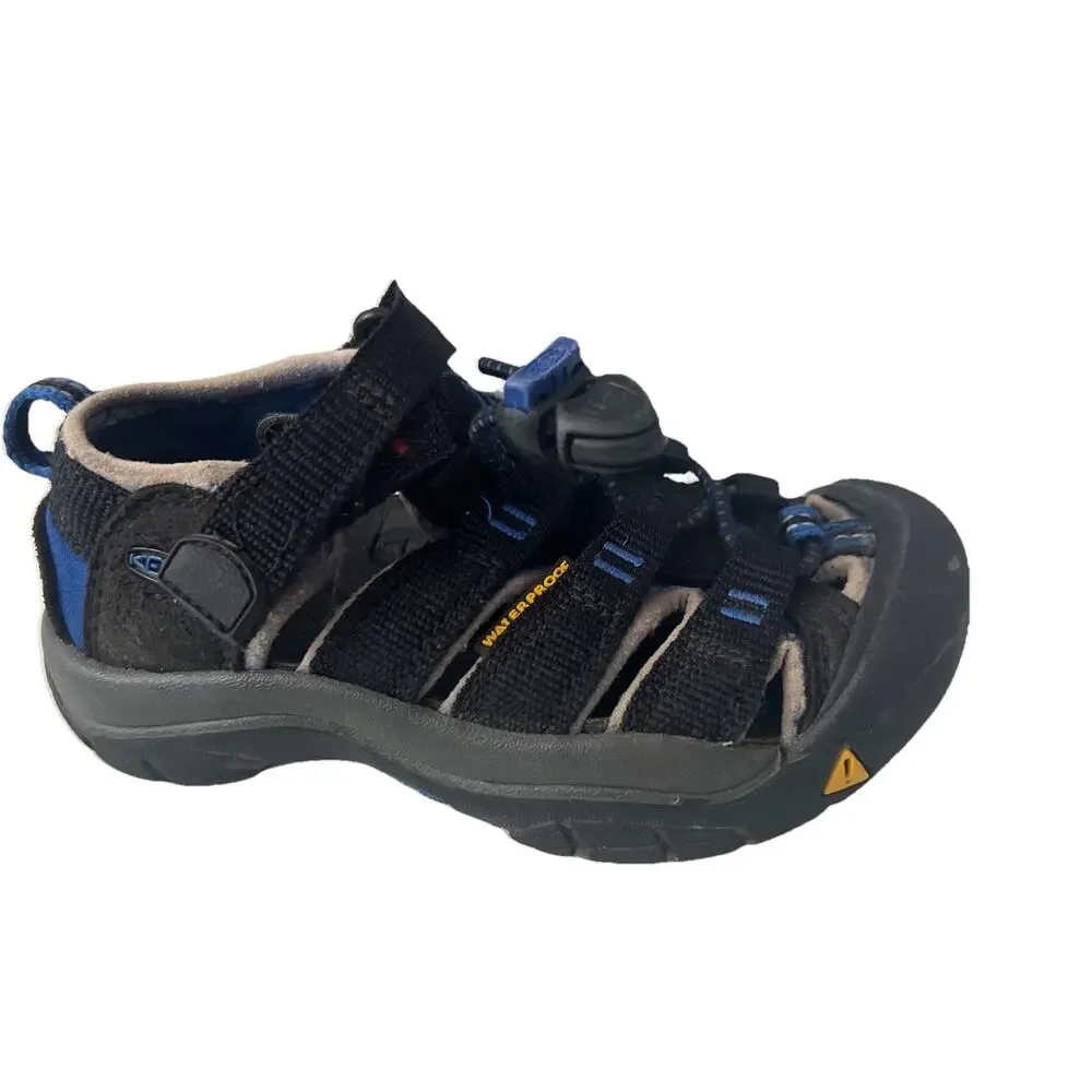 Keen Newport H2 Youth Size 9 Black Blue Hiking Waterproof Strap Water Sandals